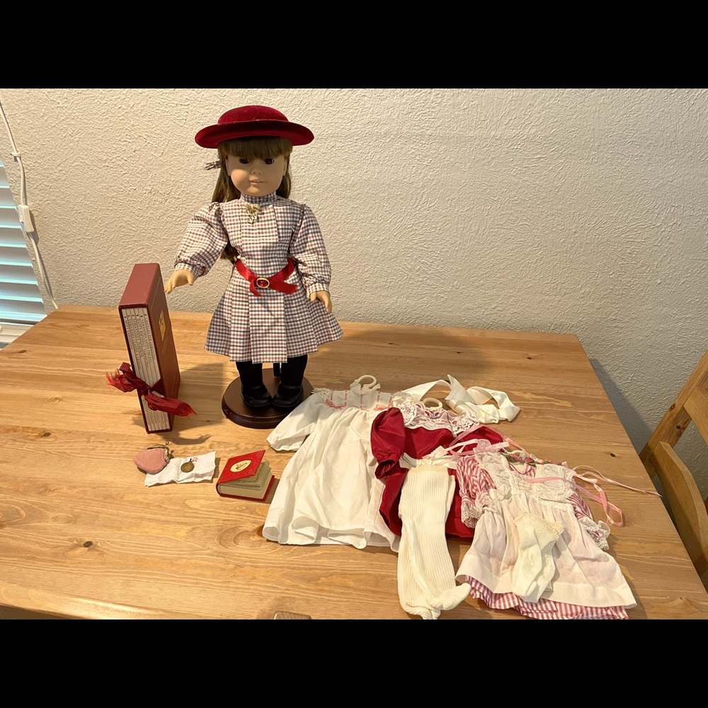 RETIRED Pleasant Company 1988 Samantha Doll + Book Set + Outfits